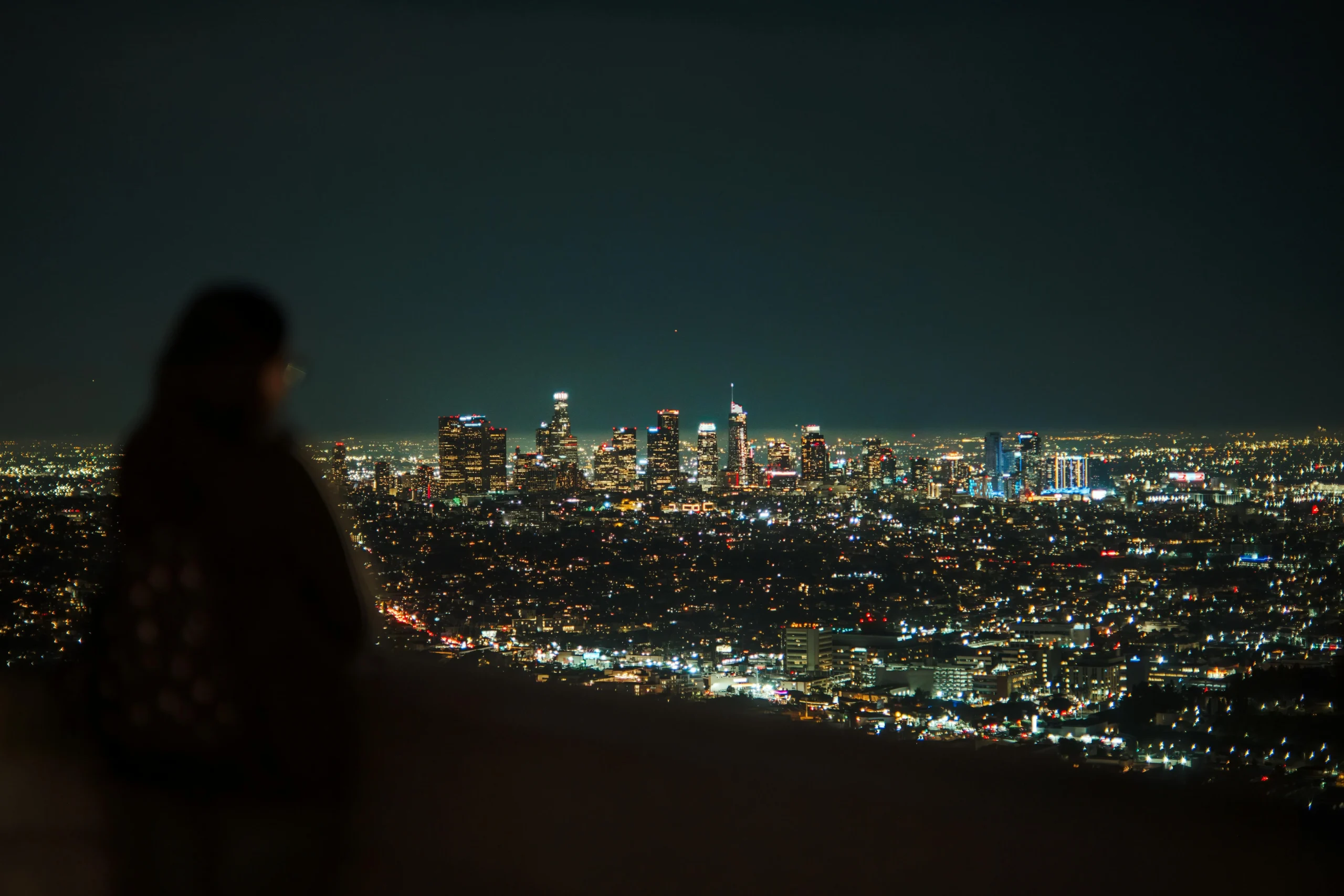Disability Insurance High Earners 2026: 7 Essential Secrets 1 disability insurance high earners 2026: A breathtaking view of the illuminated Los Angeles skyline at night with a blurred pe
